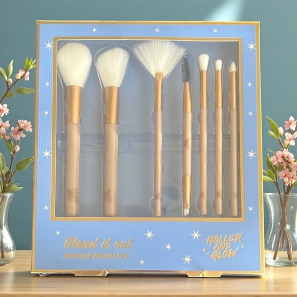 Blend it Out Makeup 7 Brush Set by Holler & Glow - Picture 2 of 5